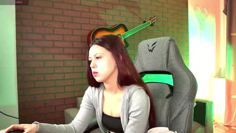 Snapshot of amirelioren chatting on 03.08.26 Amire online show from 03.08.26