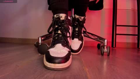 Amelia online show from 09.18.25