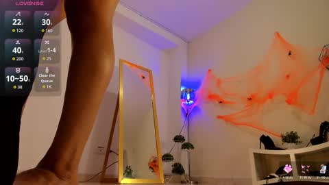 Amelya online show from 10.23.25