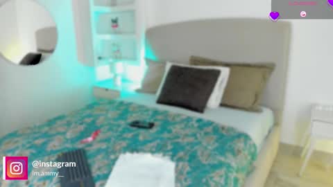 Snapshot of ammy_brown_ chatting on 10.30.25 AMMY online show from 10.30.25