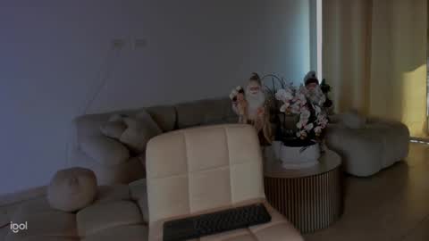 Snapshot of ammy_oxford chatting on 12.08.24 Ammy online show from 12.08.24