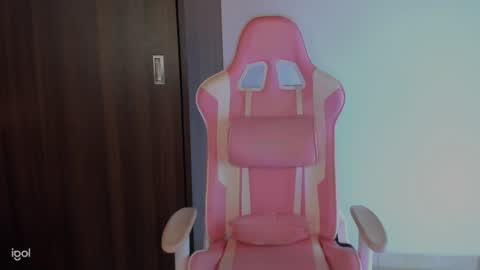 Snapshot of ammy_oxford chatting on 12.15.24 Ammy online show from 12.15.24