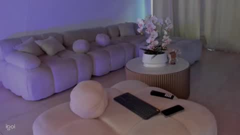 Snapshot of ammy_oxford chatting on 01.17.25 Ammy online show from 01.17.25