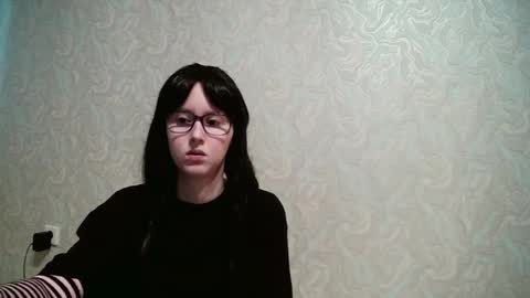 Amomira online show from 10.08.25