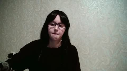 Amomira online show from 10.11.25