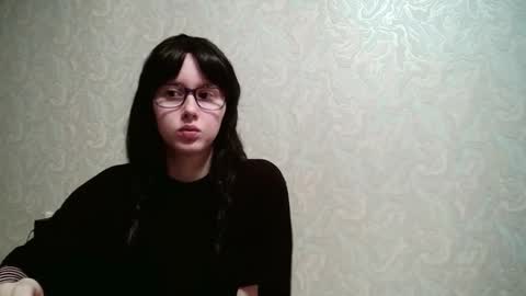 Amomira online show from 11.11.25