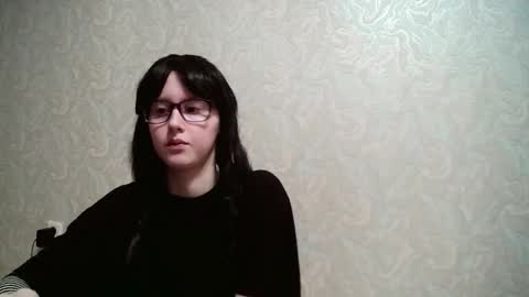 Amomira online show from 11.18.25