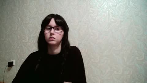 Amomira online show from 11.29.25