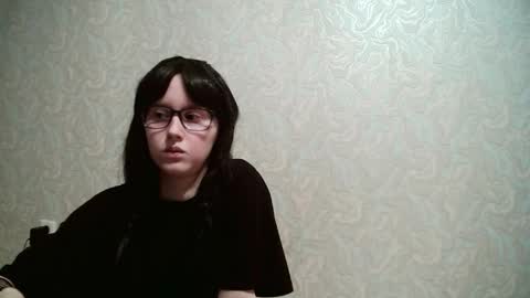 Amomira honeyx online show from 12.16.25