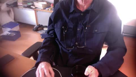 Amor2200 online show from 11.17.25