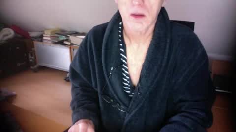 Amor2200 online show from 11.23.25