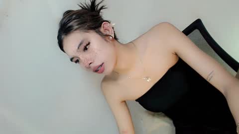 Belle Tylor online show from 02.03.25