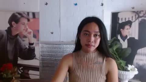 Snapshot of amor_power27 chatting on 10.22.25 amor_power27 online show from 10.22.25