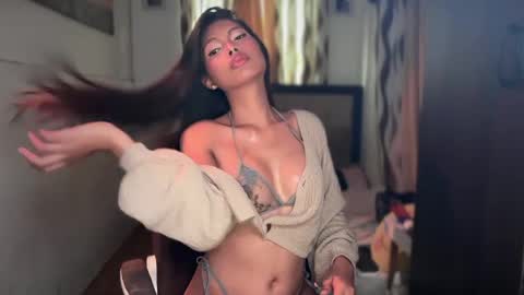 Snapshot of amor_prinsesa chatting on 12.02.24 Prinsesa online show from 12.02.24