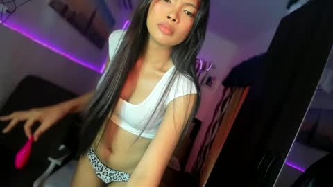 Snapshot of amor_prinsesa chatting on 12.10.24 Prinsesa online show from 12.10.24