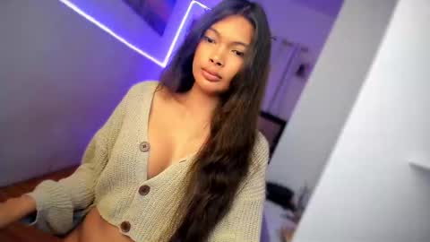 Snapshot of amor_prinsesa chatting on 02.13.25 Prinsesa online show from 02.13.25