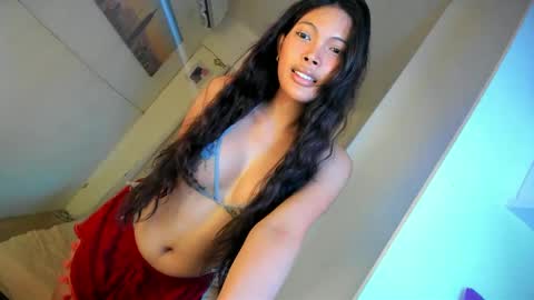 Snapshot of amor_prinsesa chatting on 02.19.25 Prinsesa online show from 02.19.25