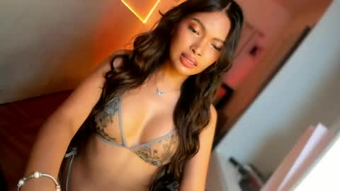 Snapshot of amor_prinsesa chatting on 03.01.25 Prinsesa online show from 03.01.25