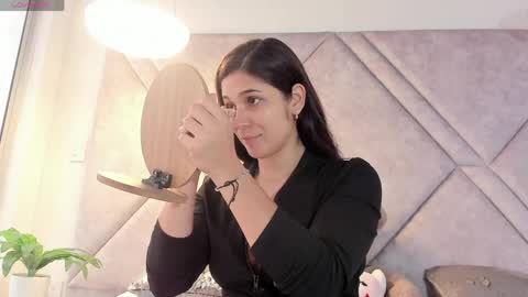 Snapshot of amora_96 chatting on 04.21.26 amora online show from 04.21.26