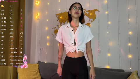 Snapshot of amurakim chatting on 12.10.24 Amura Kim online show from 12.10.24