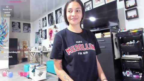 Snapshot of amy_and_eloise chatting on 03.12.25 AmyEloise online show from 03.12.25