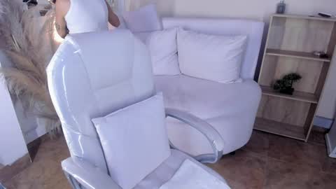 Snapshot of amy_kiitty chatting on 03.04.25 online show from 03.04.25