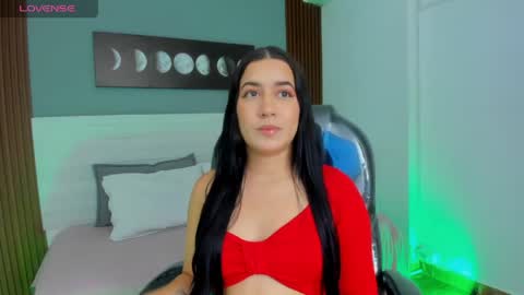 Snapshot of amy_leah_ chatting on 04.24.26 amy_leah_ online show from 04.24.26