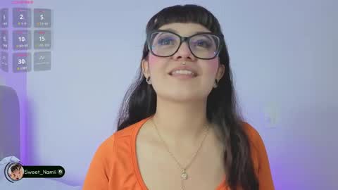 Snapshot of amy_lit chatting on 05.12.26 Hello I am Allison Welcome to my room and let is have a good time together whith me online show from 05.12.26
