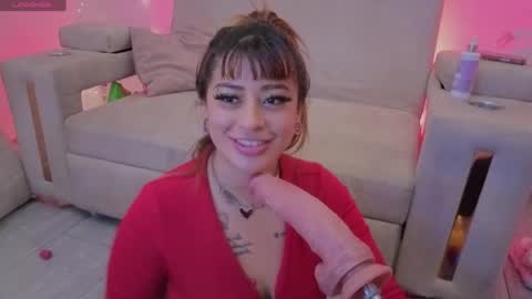 Snapshot of amy_nicolee chatting on 06.02.26 Little Slut Nicolee online show from 06.02.26