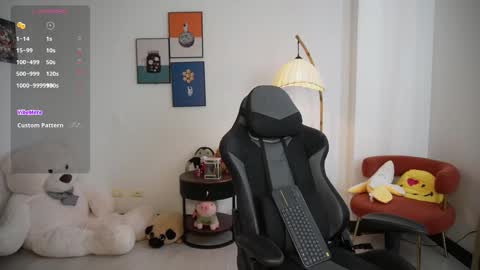 Daniela M online show from 03.08.25