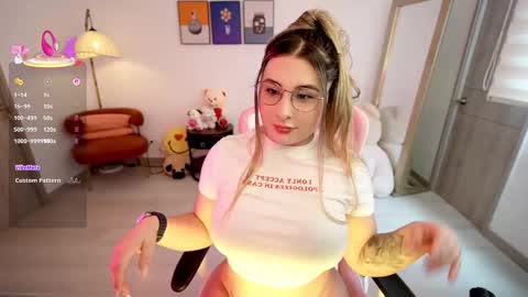 Daniela M online show from 09.08.25