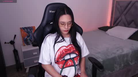 Snapshot of amy_stiward chatting on 05.01.26 Mia Cristancho online show from 05.01.26
