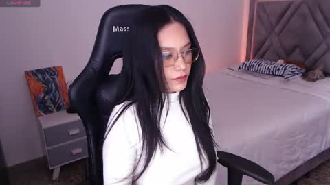 Snapshot of amy_stiward chatting on 07.13.26 Mia Cristancho online show from 07.13.26