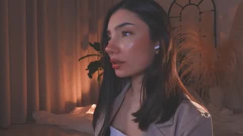 Amy Armstrong online show from 10.06.25