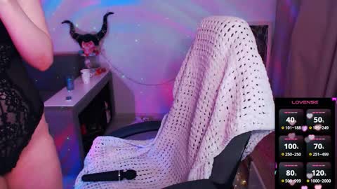 Amy is here  my telegram chanel -  online show from 11.11.25