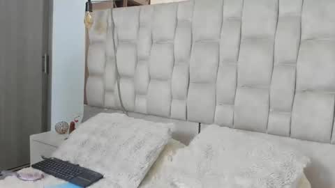 Amy Cortes online show from 10.24.25