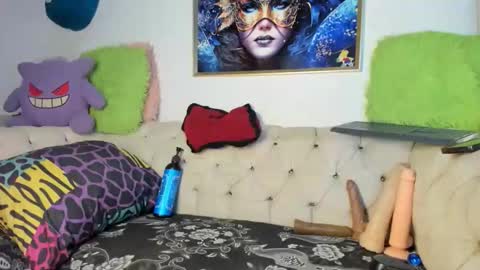 Amy Kamila online show from 05.17.26