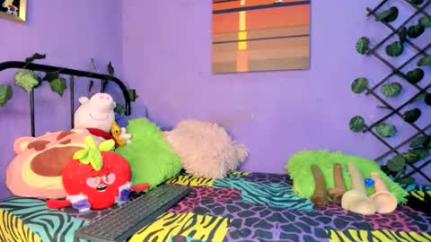 Amy Kamila online show from 10.27.25