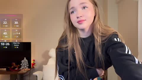 Snapshot of amyjj chatting on 12.23.24 Amy online show from 12.23.24