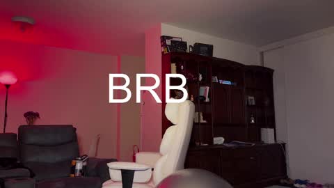 Snapshot of amyjj chatting on 02.11.25 Amy online show from 02.11.25