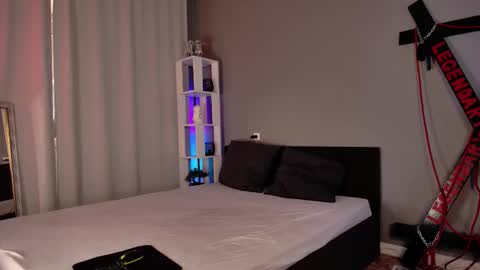 Snapshot of amylanee chatting on 02.13.26 amylanee online show from 02.13.26