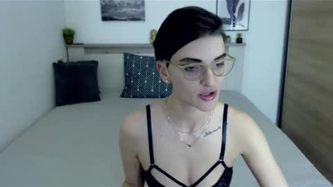 Snapshot of amylexy chatting on 01.06.25 Hi there guys My pleasure in your hands pvt is open online show from 01.06.25