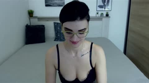 Snapshot of amylexy chatting on 01.09.25 Hi there guys My pleasure in your hands pvt is open online show from 01.09.25