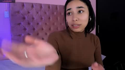 Amy ... Nice to meet u   thumb up me please its important online show from 02.16.25