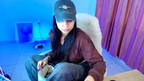 Amy ... Nice to meet u   thumb up me please its important online show from 02.03.26