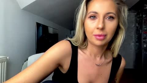 amyroberta92 online show from 01.16.26