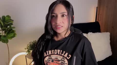 Aleja  online show from 11.24.25