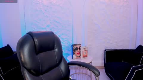 Snapshot of amyrosse_x chatting on 06.21.26 AMY R online show from 06.21.26