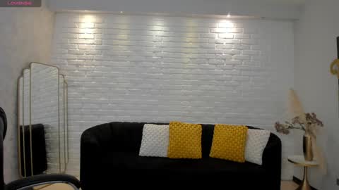 AMY WALKER online show from 01.27.25