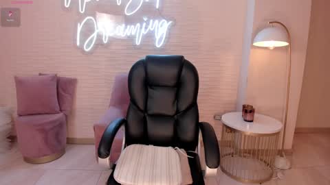    online show from 01.24.25